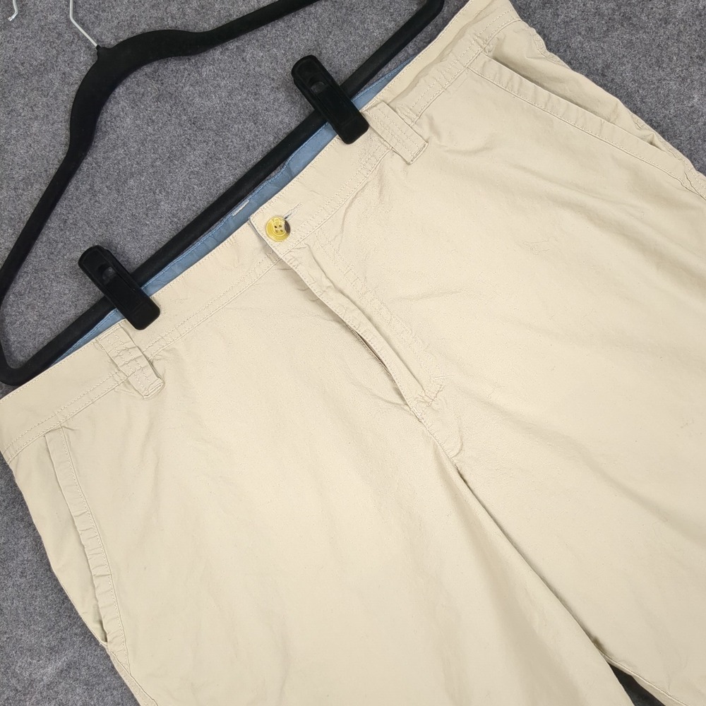 Columbia Mens Shorts Size 34W 10L Beige Flat Front‎ Casual Outdoor